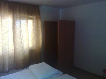 Фото номера Двухместный номер с 2 отдельными кроватями Гостевой дом Casa Noastra г. Вама-Веке 8