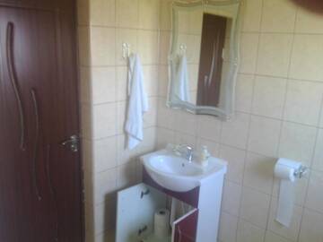 Фото номера Двухместный номер с 2 отдельными кроватями Гостевой дом Casa Noastra г. Вама-Веке 16