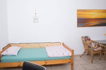 Фото номера Трехместный номер с террасой Гостевой дом Casa Ana г. Вама-Веке 16