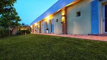 Фото номера Номер с кроватью размера «king-size» Гостевой дом Casa Ana г. Вама-Веке 2